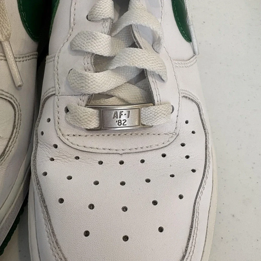 Nike Air Force 1 Shoes Boys 6Y‎ Low Retro 314192-133 Irish 2009